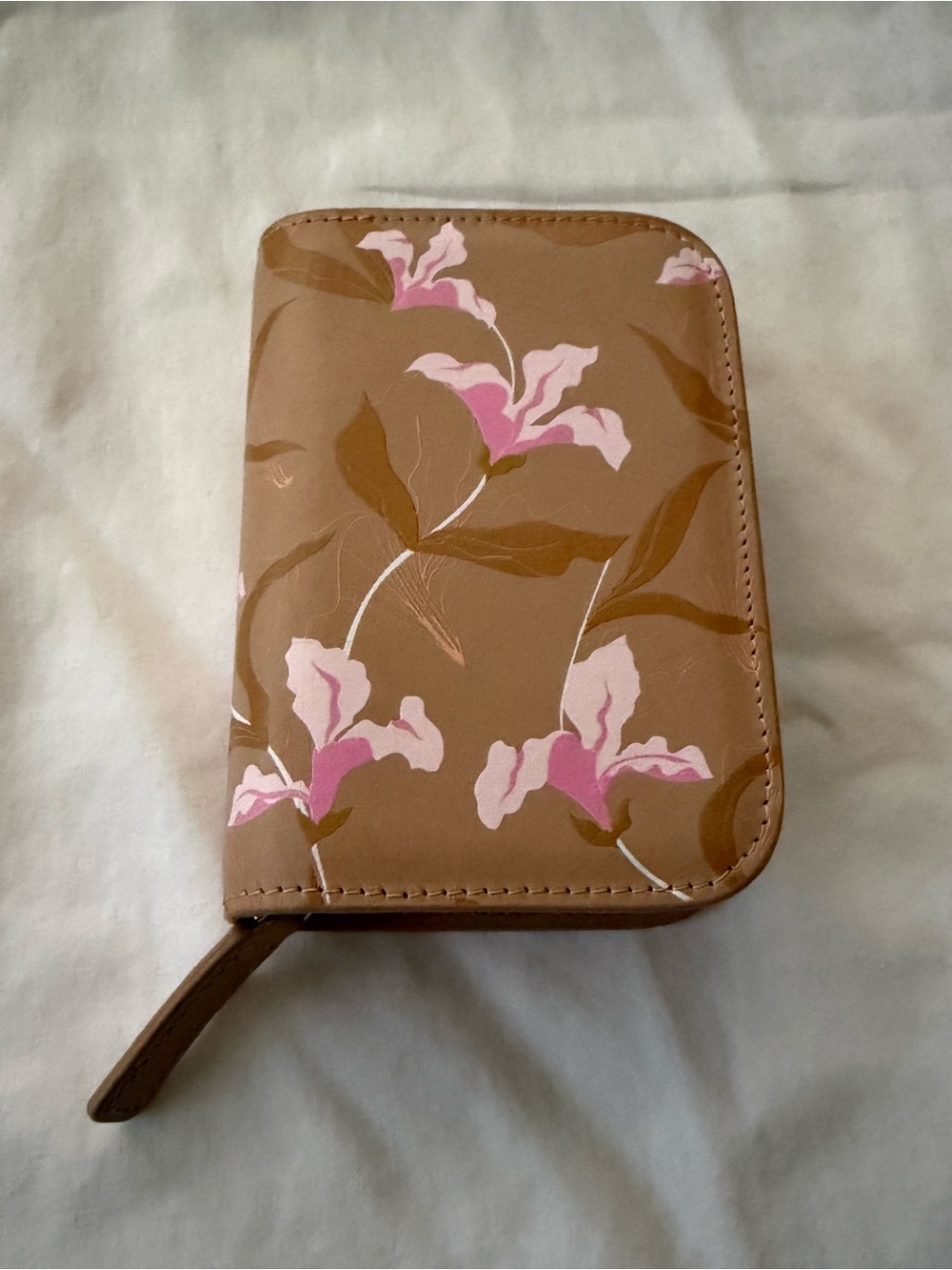 Fighting Eel Small Zip Wallet - Hazel Iris Napa